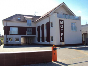 Motel Senec